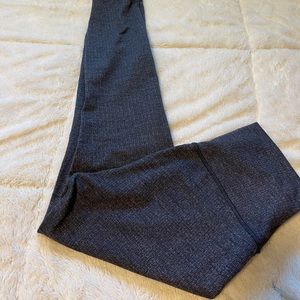 28” Lululemon Aligns. Great Condition.